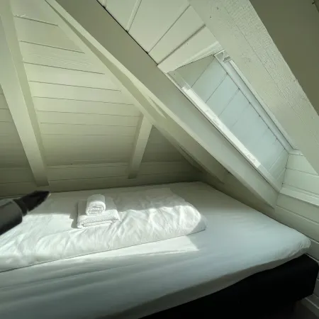 Stunning Hilltop Nest Unparalleled Views at Bnb Ap 17