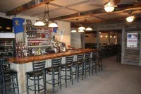 Old School Motel RV - bar