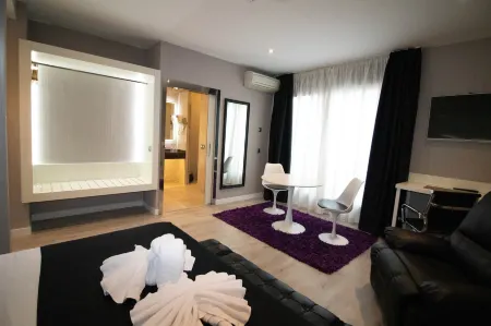 Hoteles Urbanos N Avenida de España