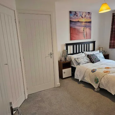 Ipswich - 3 Beds - Sleeps 6 - Private Garden