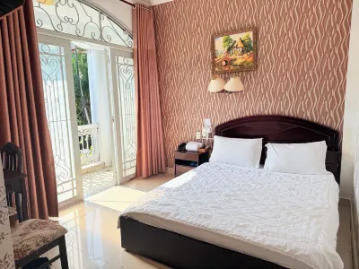 Hong Tam Hotel Hotels near Nghi Xuan Temple