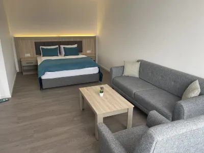 Weseler Wirtshaus Appartements Hotel dekat Haltepunkt Rheinpromenade