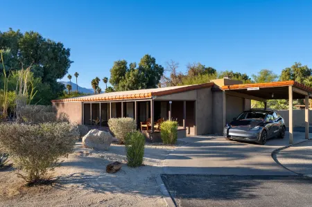 La Casa Del Zorro Desert Resort & Spa