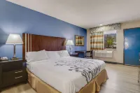 Econo Lodge Inn & Suites Hotels in Enid