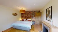 Les Chambres de la Vaulx-Renard Hotels in Stavelot