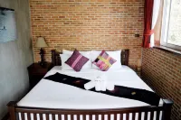 NAN de Panna Riverside Homestay