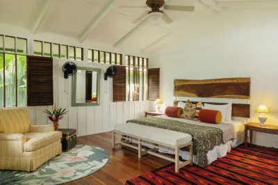 Mawamba Lodge Hotels near Sea Turtle Conservancy Visitor's Center