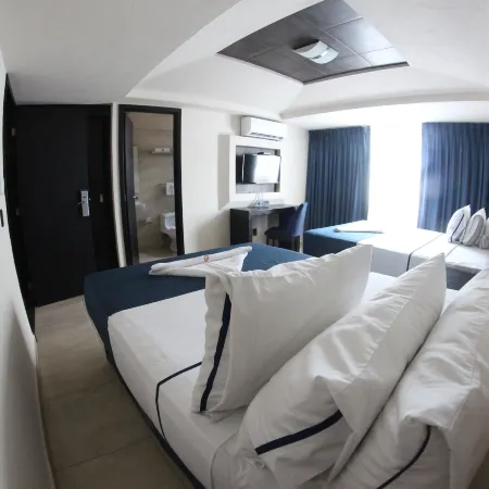 Hotel Portonovo Plaza Malecon