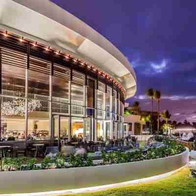 Caribe Hilton Hotel Exterior