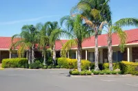 Pines Country Club Motor Inn Hotels in Shepparton