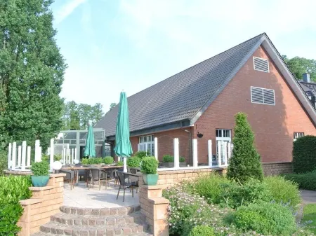 Ententurm - Hotel Und Eventlocation Отели в г. Штайнхаген