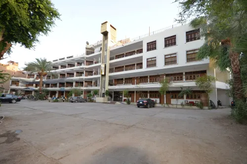 Rezeiky Hotel & Camp