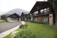 Salmon Rapids Lodge