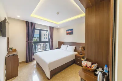 Huyen 179 Hotels near Xuan Huong Lake