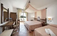 Colonna Grand Hotel Capo Testa, a Colonna Luxury Beach Hotel, Santa Teresa Sardegna