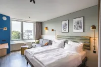 อายา วาร์เนอมึนเดอ