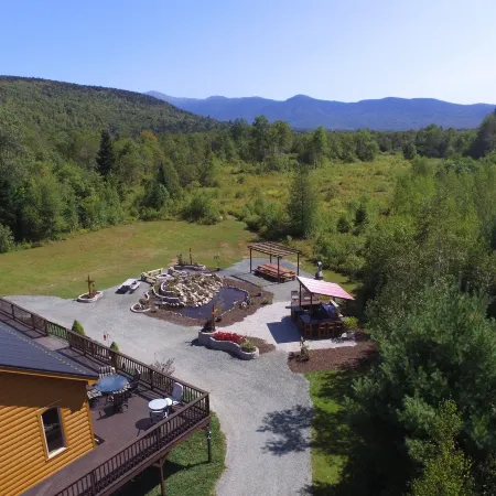 Moose Lodge and Cabins by Bretton Woods Vacations