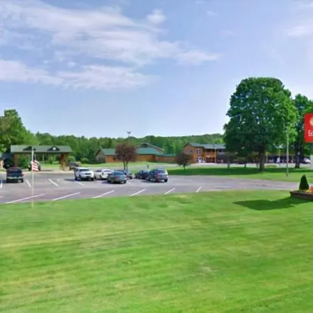 Quality Inn & Suites Munising