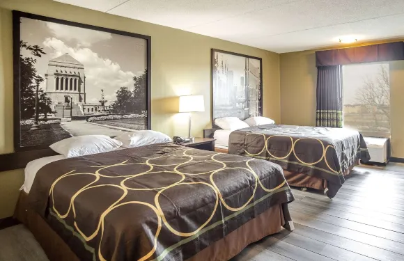 印第安納波利斯南温德姆速8酒店