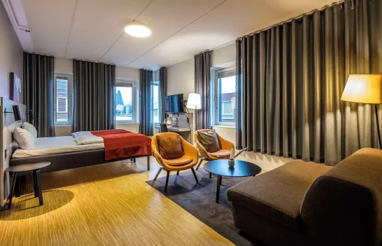 斯堪奧胡斯城市酒店