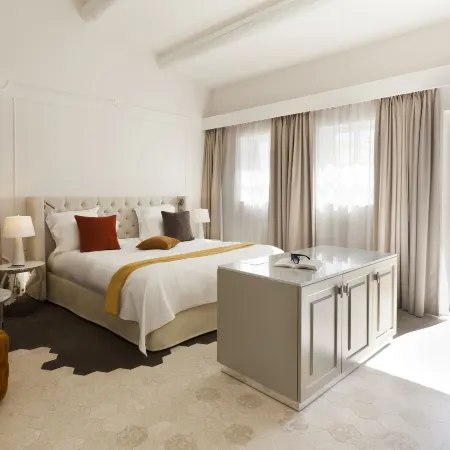 Mas des Herbes Blanches Hôtel & Spa – Relais & Châteaux