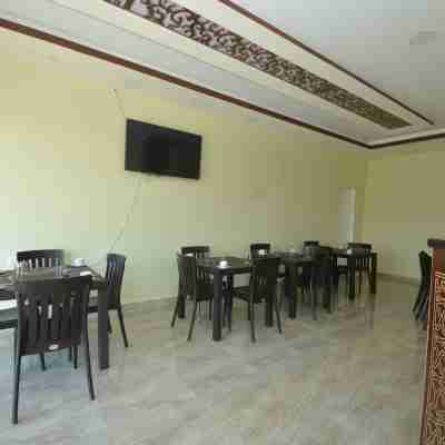 Alsultan Hostel Dining/Meeting Rooms