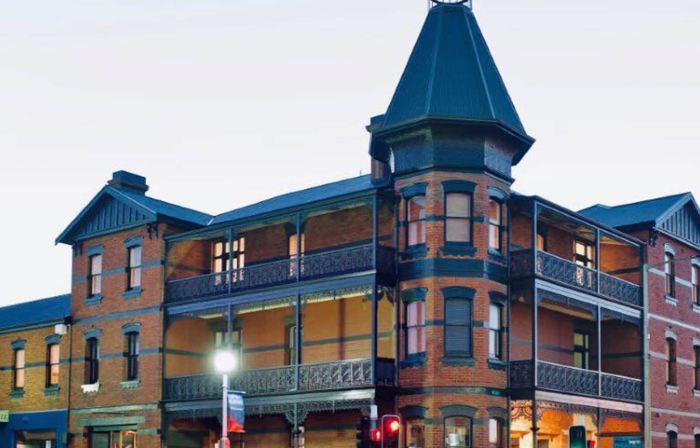 Ikon Hotel