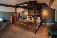 The Bridge โรงแรมใน