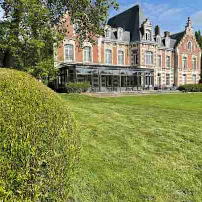 Hôtel Château Tilques Hotel Exterior