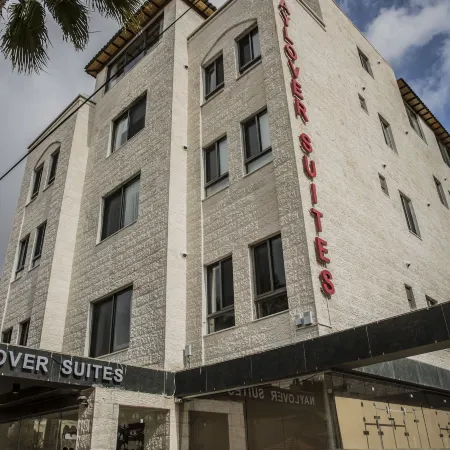 Naylover Hotel Suites