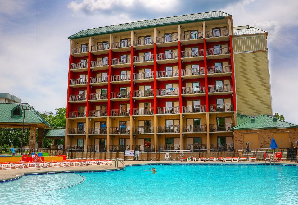 컨트리 캐스케이즈 워터파크 리조트의 가족 친화적인 분위기