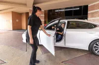 Crowne Plaza HOUSTON MED CTR-GALLERIA AREA by IHG - parking