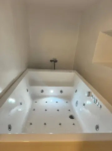 White Sand Jacuzzi Suite
