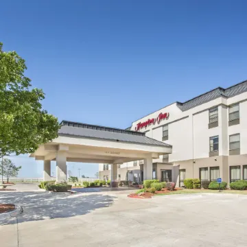 Hampton Inn Shawnee