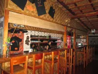 Camiguin Volcan Beach Eco Retreat & Dive Resort - bar