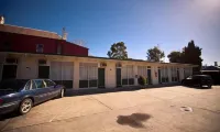 帕克維爾汽車旅館 莫尼塘住宿飯店