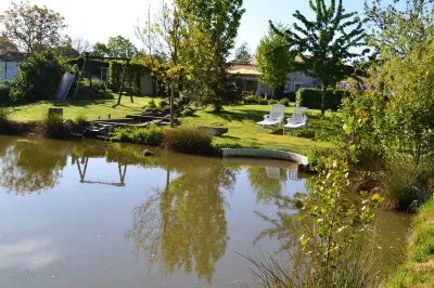 L'Instant Bleu Các khách sạn gần Embarcadère du Marais Poitevin