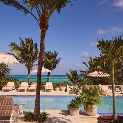 Coral Sands Hotel Hotels near Harbour Island