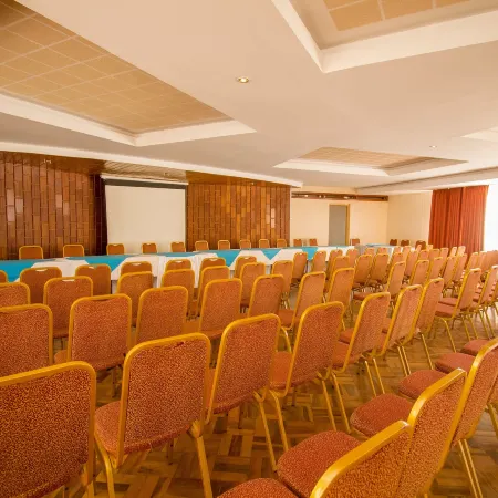 Sirikwa Hotel
