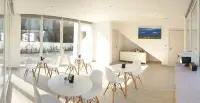 Crystal B&B - Homestays