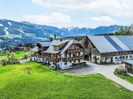 Wohnung 1 Отели рядом с достопримечательностью «Ramsau am Dachstein»