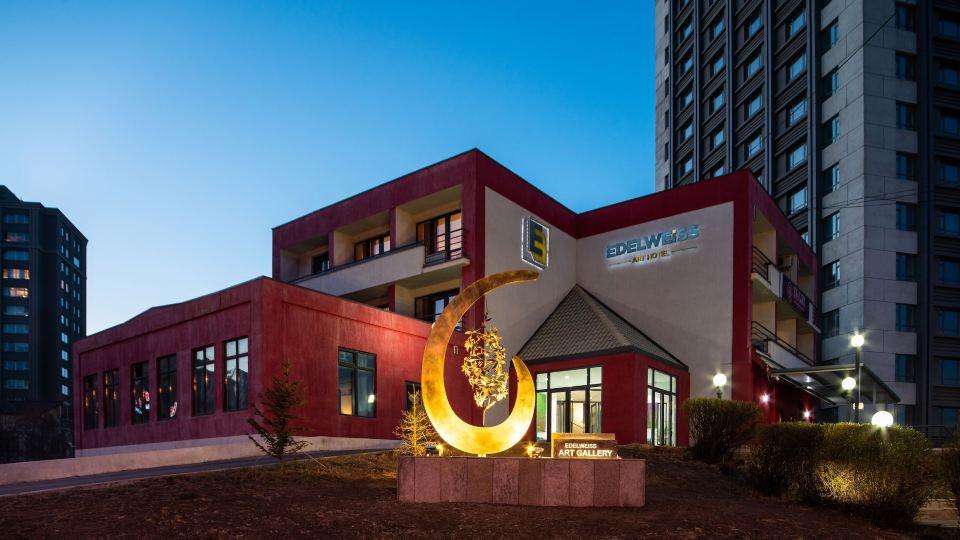 Edelweiss Art Hotel
