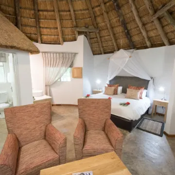 Sefapane Lodge and Safaris