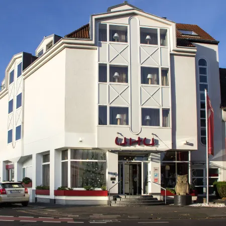 Uhu Gästehaus Superior Отели рядом с достопримечательностью «Брюк»