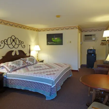 Amish Country Motel