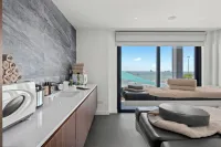 Mercure Larnaca Finikoudes Beach