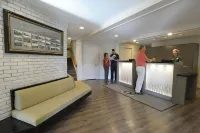 佈雷頓森林排屋酒店