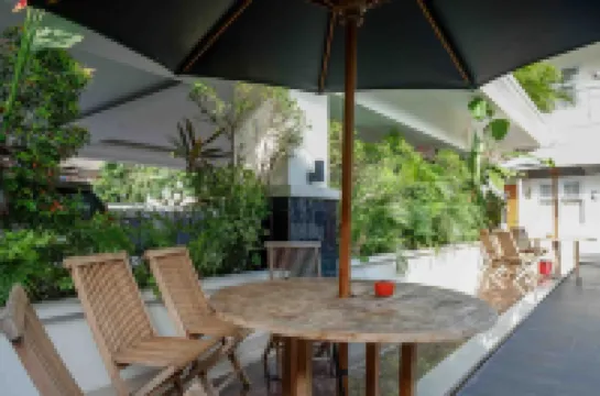 Urbanview Hotel Syariah Casa Azmya Yogyakarta by RedDoorz