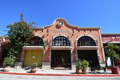 Collection O Casa Bella Hotel Boutique, Cabo San Lucas