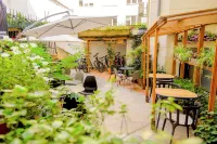 Chopin Boutique - Condos